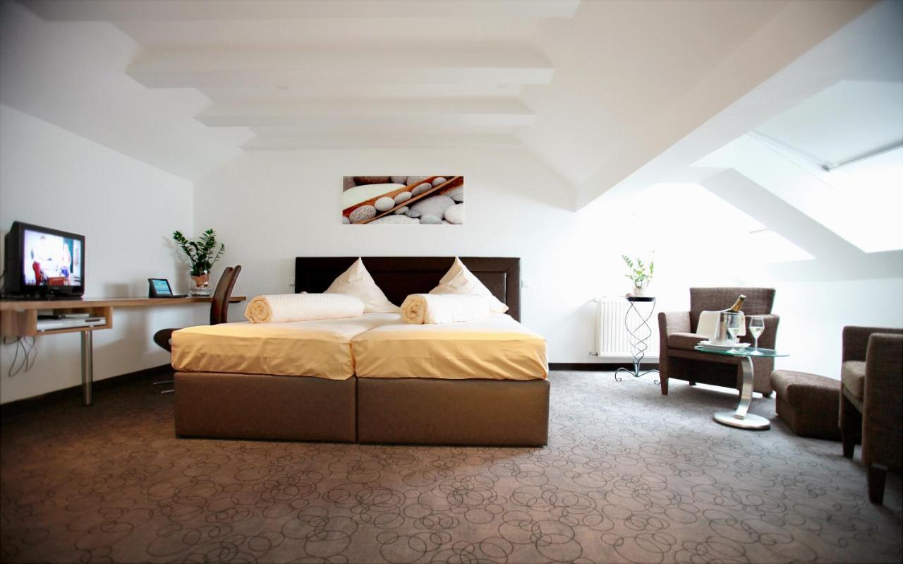 Hotel Am Hirschhorn Wilgartswiesen Buitenkant foto